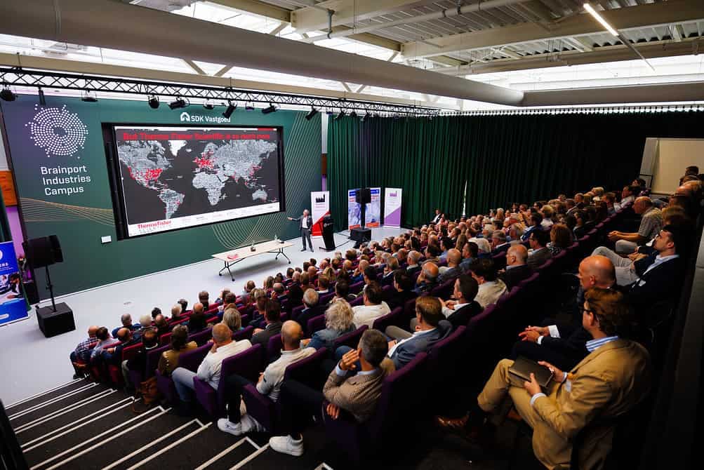 SAEYS_Brainport_Industries_Jaarcongres_2802-1004x670.jpg