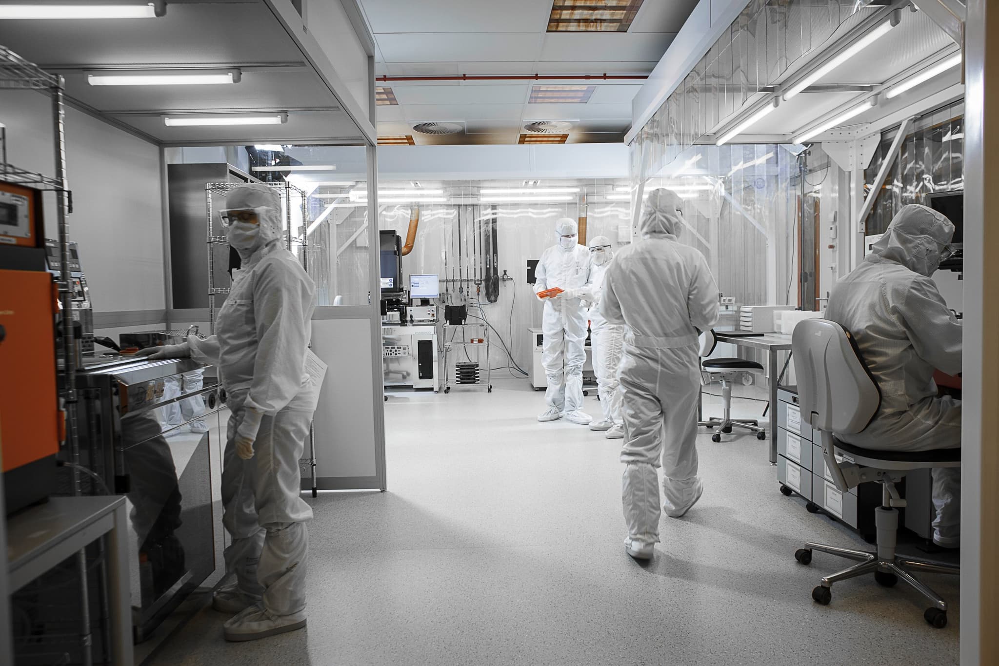 ZH0oT7t6-micronit_cleanroom_02.jpg