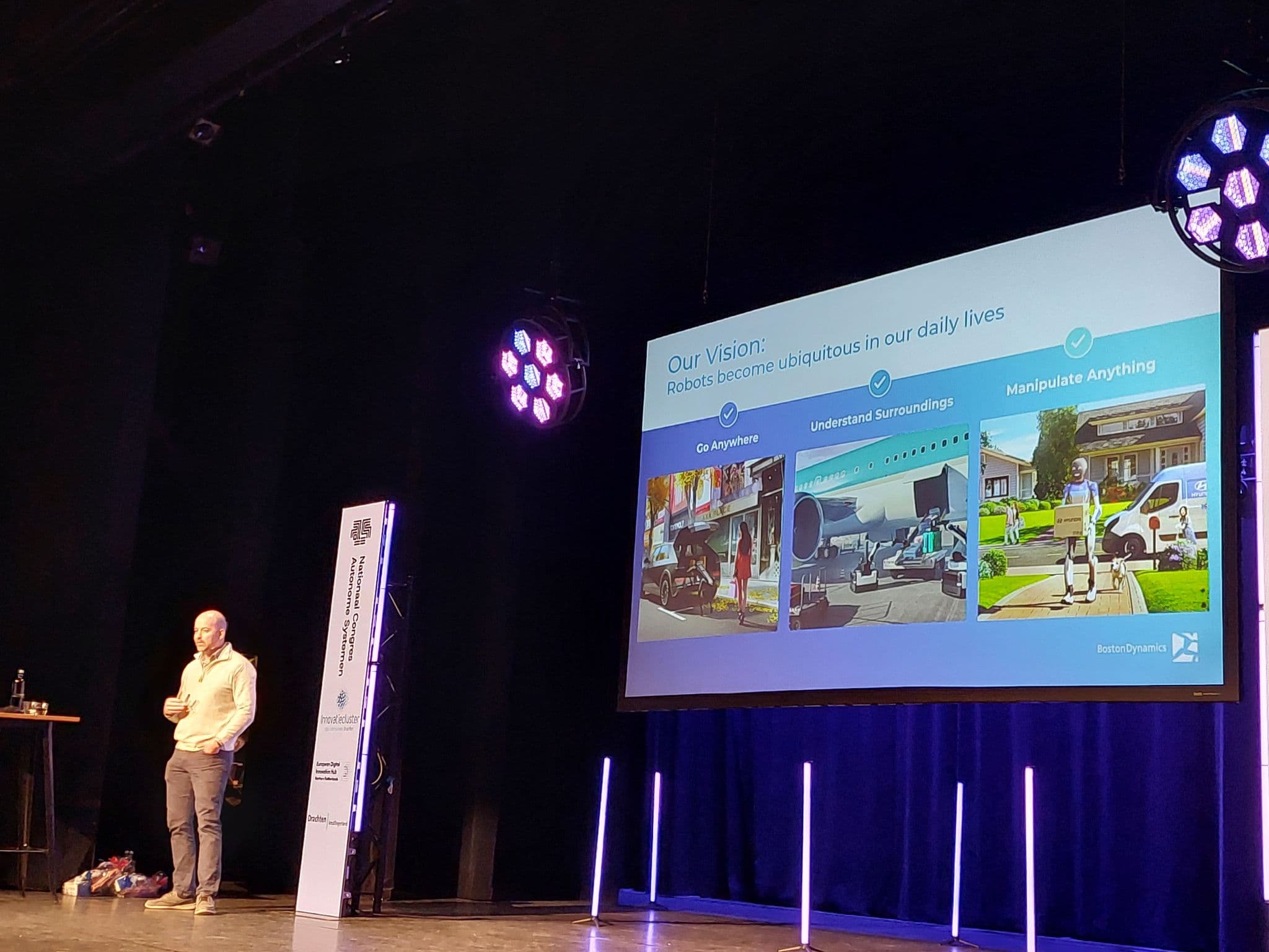 Aaron Saunders (Boston Dynamics) pitching