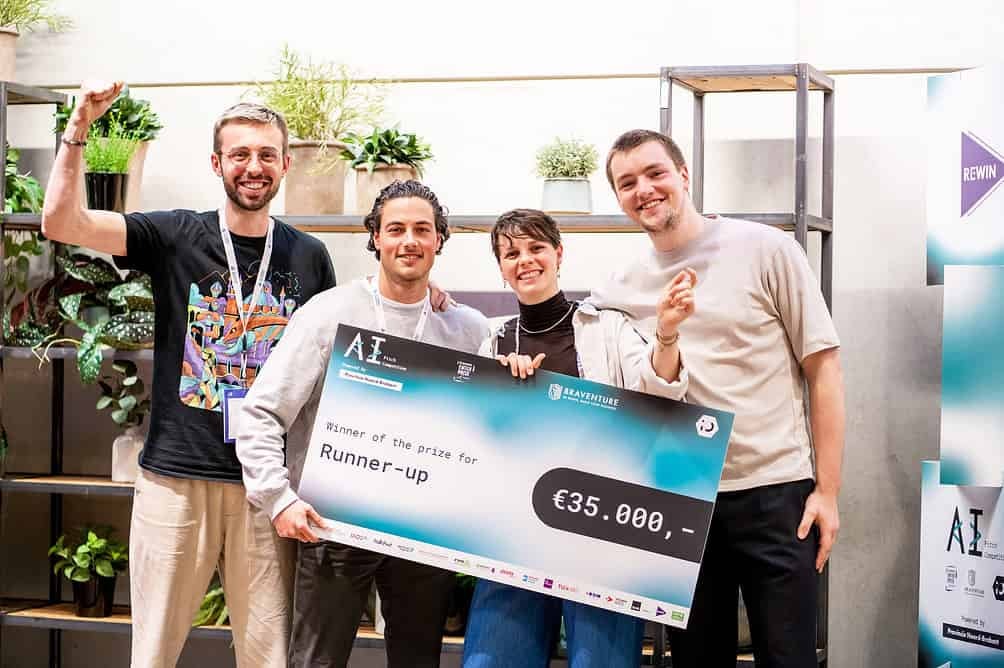 AI-Pitch-Competition-Finale-03017-1004x669.jpg